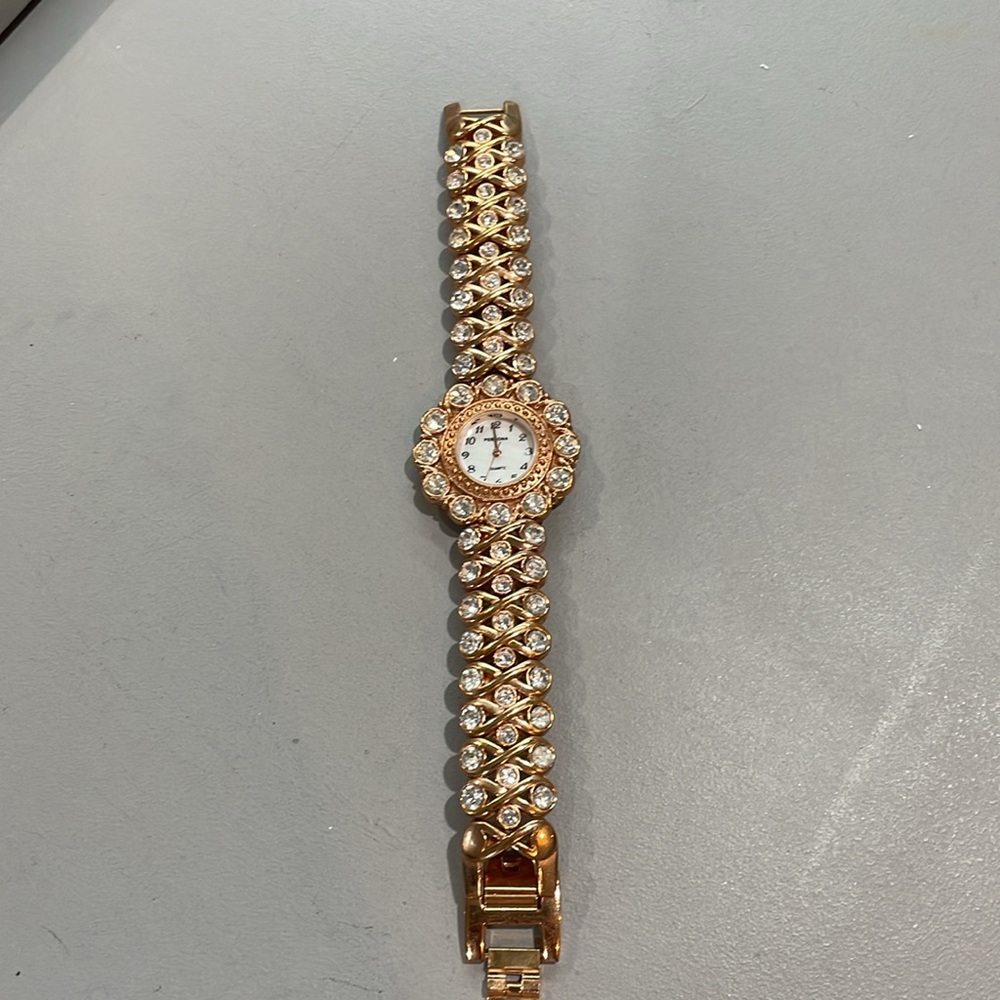 GUC Beautiful Persona Quartz Rose Gold Watch. Japan Movt